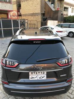 جیپ شیرۆکی
